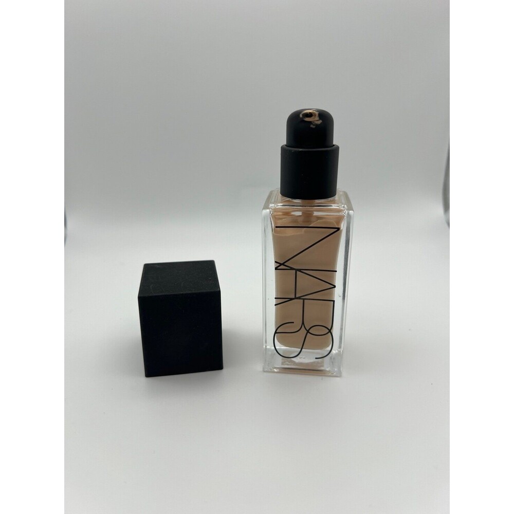 NARS Tinted Glow Booster - Light Kalvoya (Lightly Used & Sanitized)